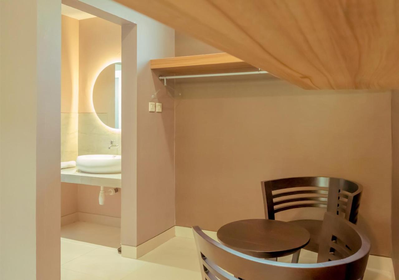 Class Premium Guest House Kasri ภายนอก รูปภาพ