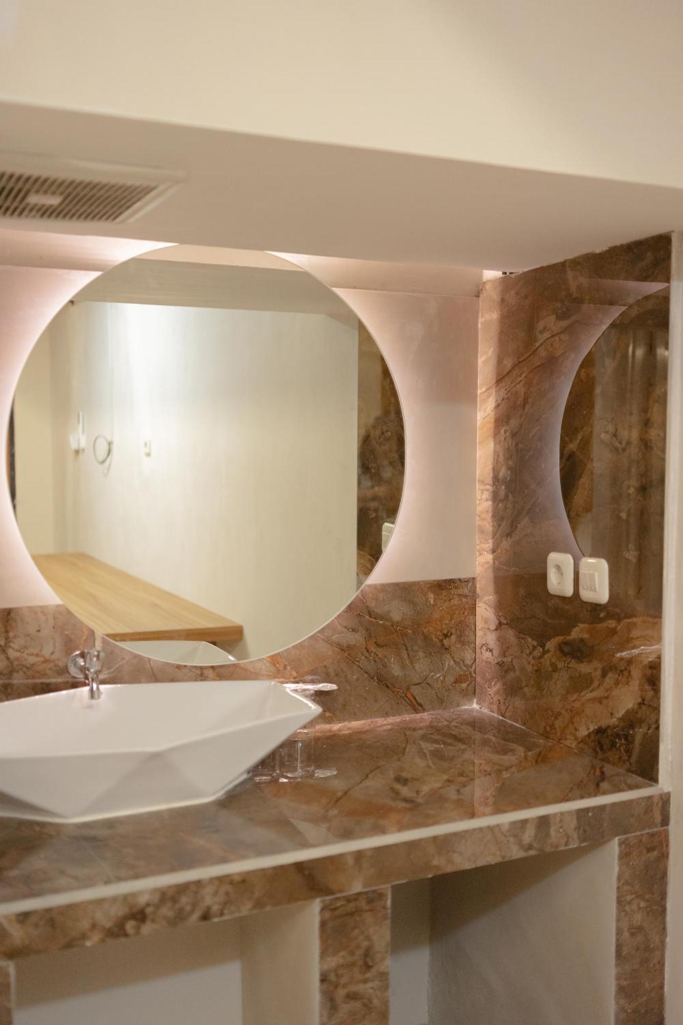 Class Premium Guest House Kasri ภายนอก รูปภาพ